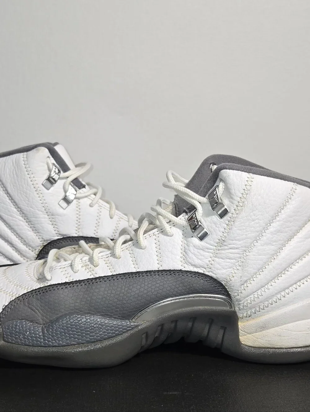 Air Jordan 12 Retro Dark Grey 130690-160 White Grey Flint Size 9